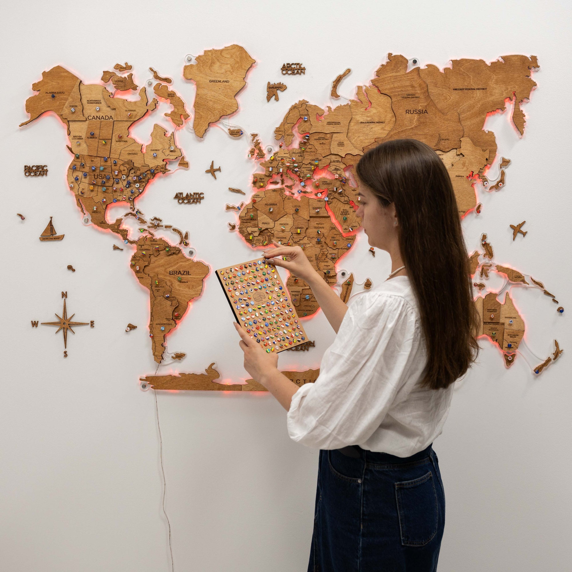 wooden world map wall art piece
