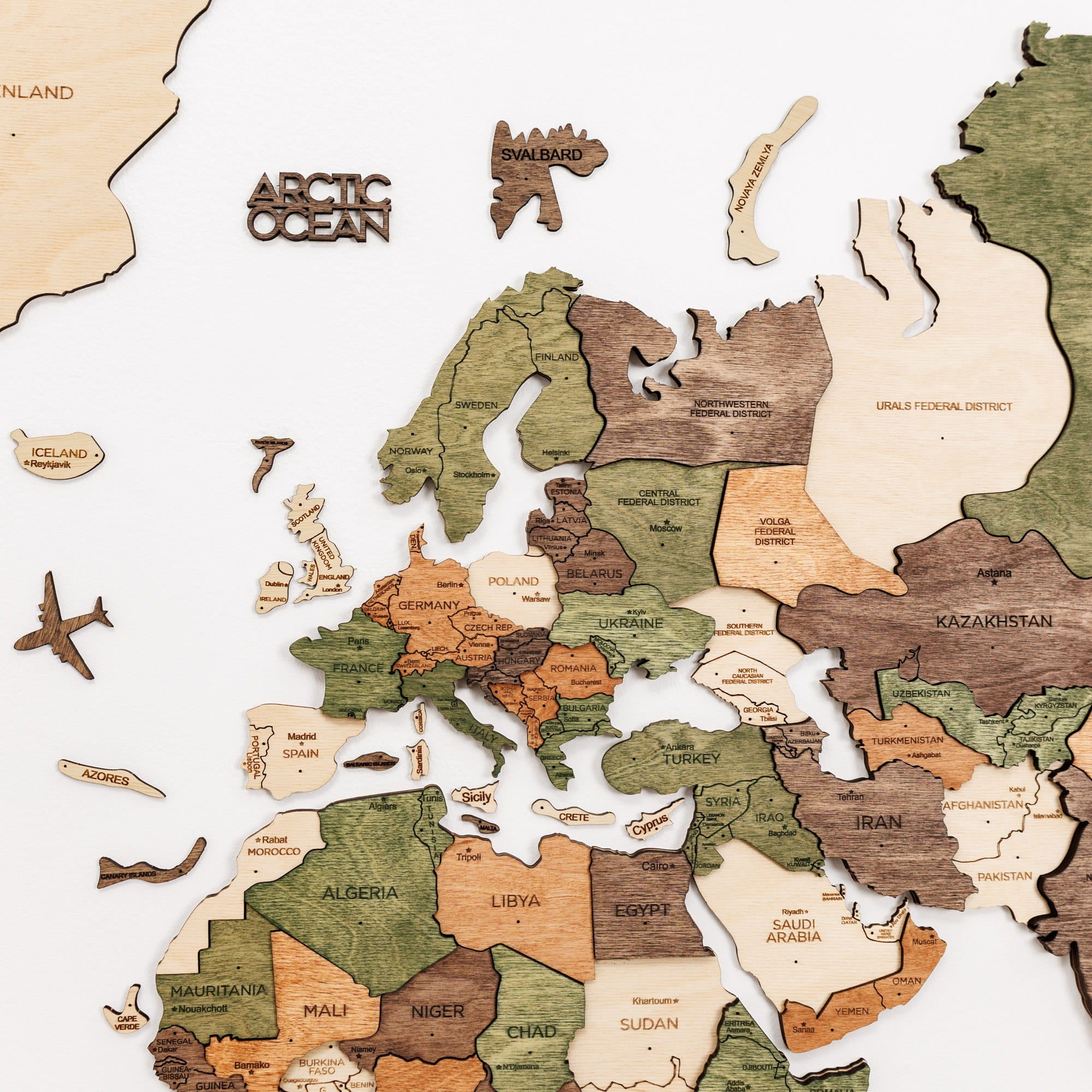 Mappa del mondo 3D in legno color oro