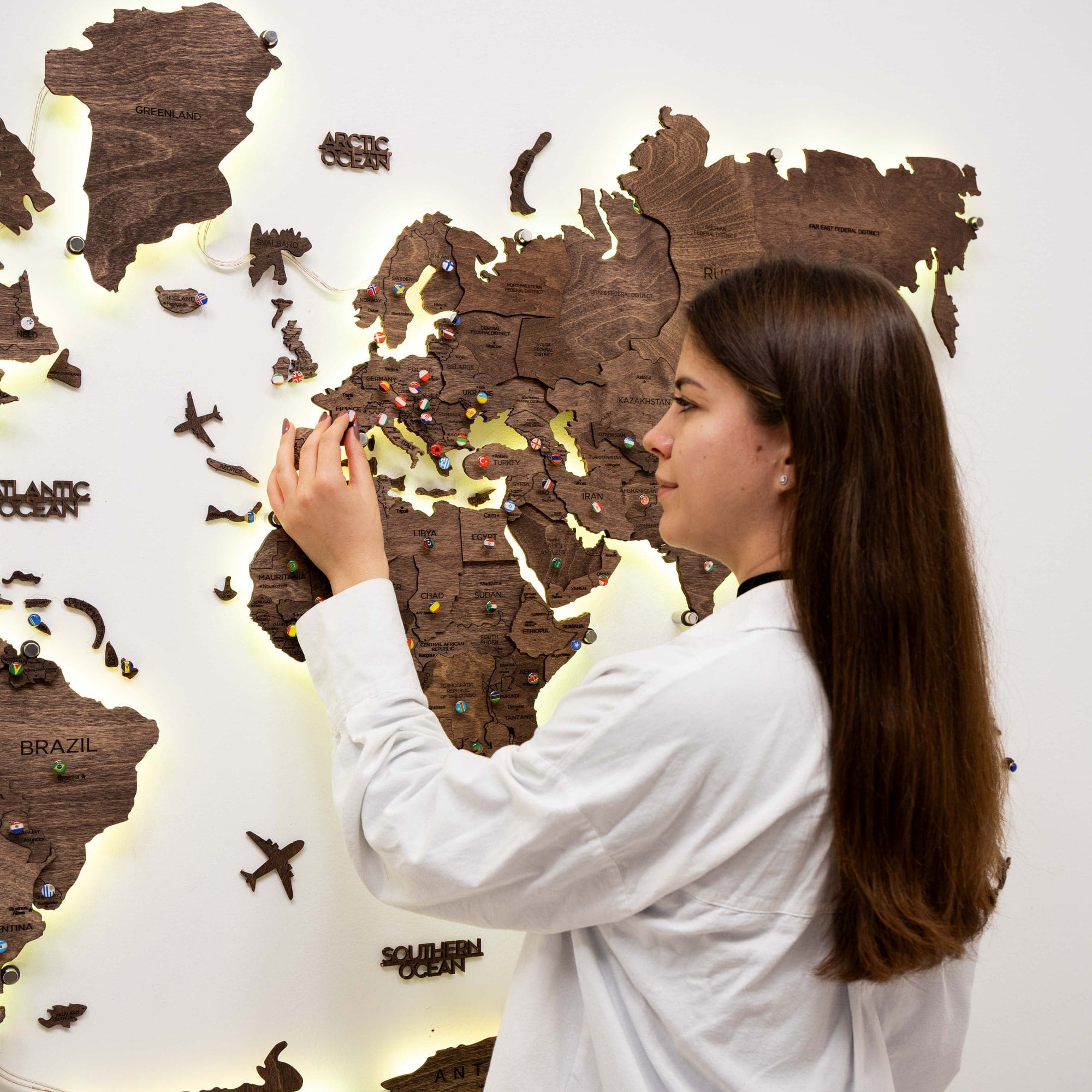 large world map push pin