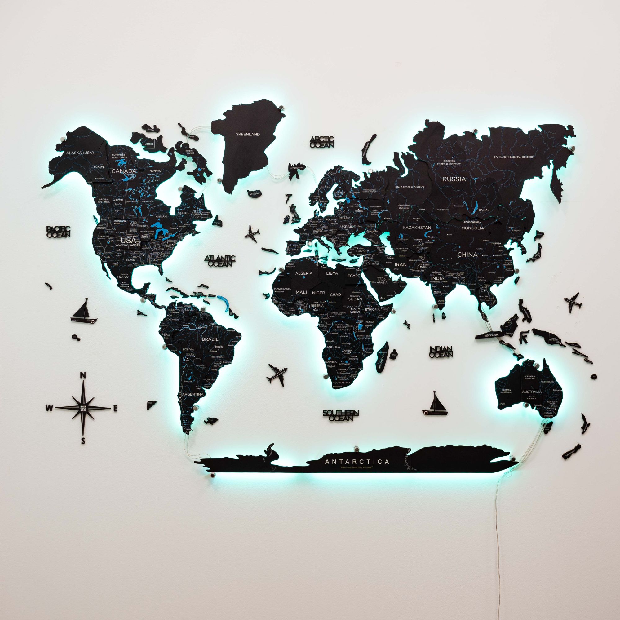 modern black wall decor