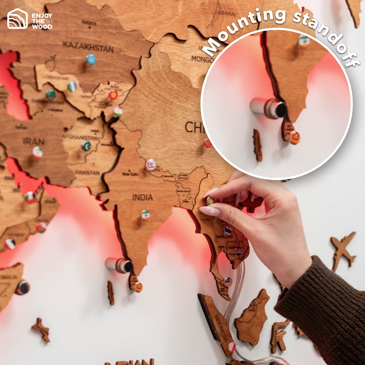 3D LED Wooden World Map 3.0 Oak mounting