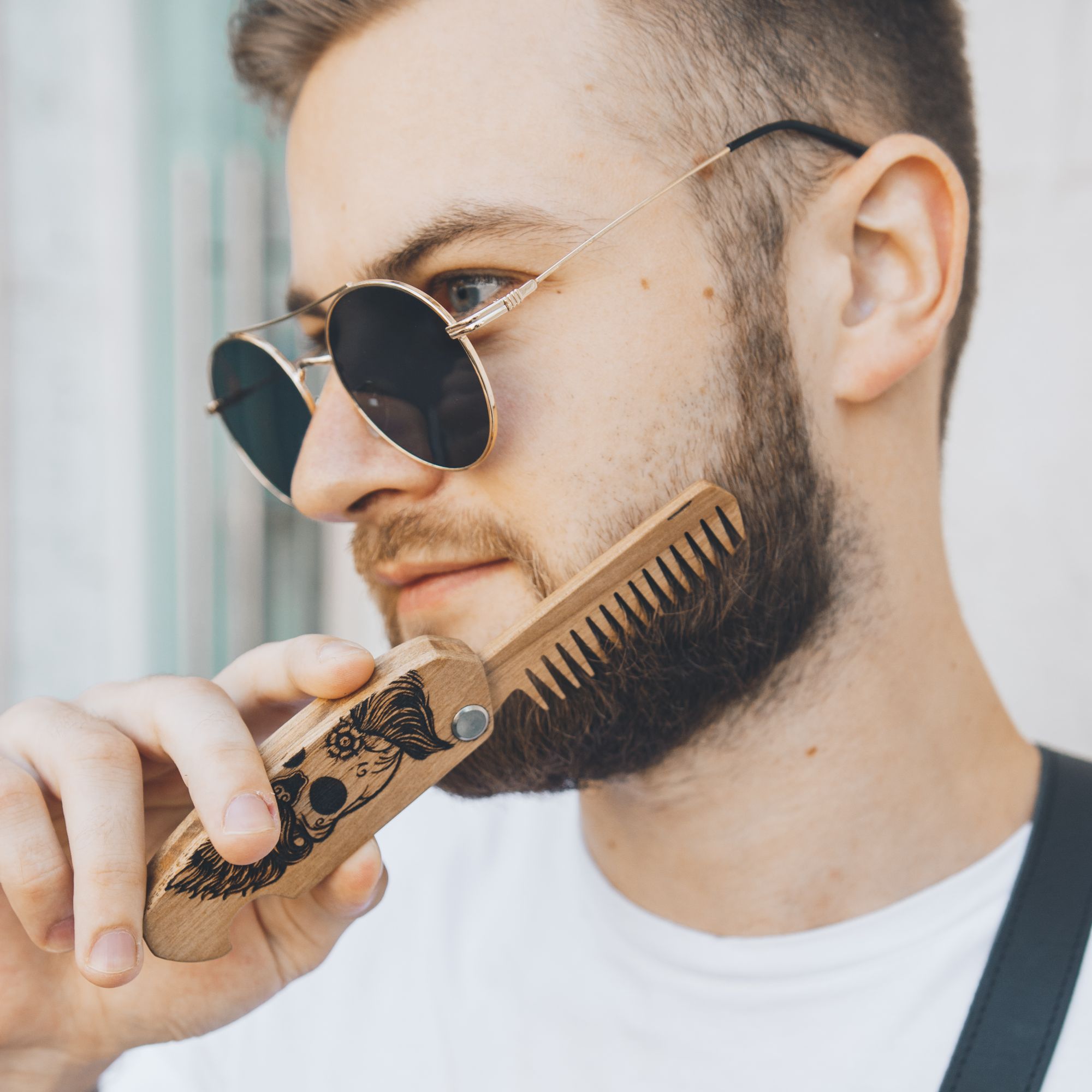 beard comb wooden