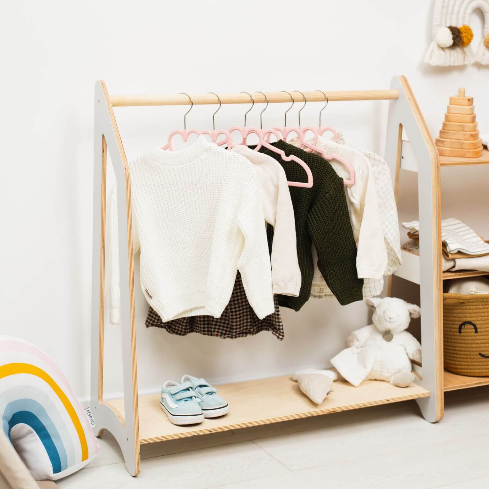 clothes rail for baby