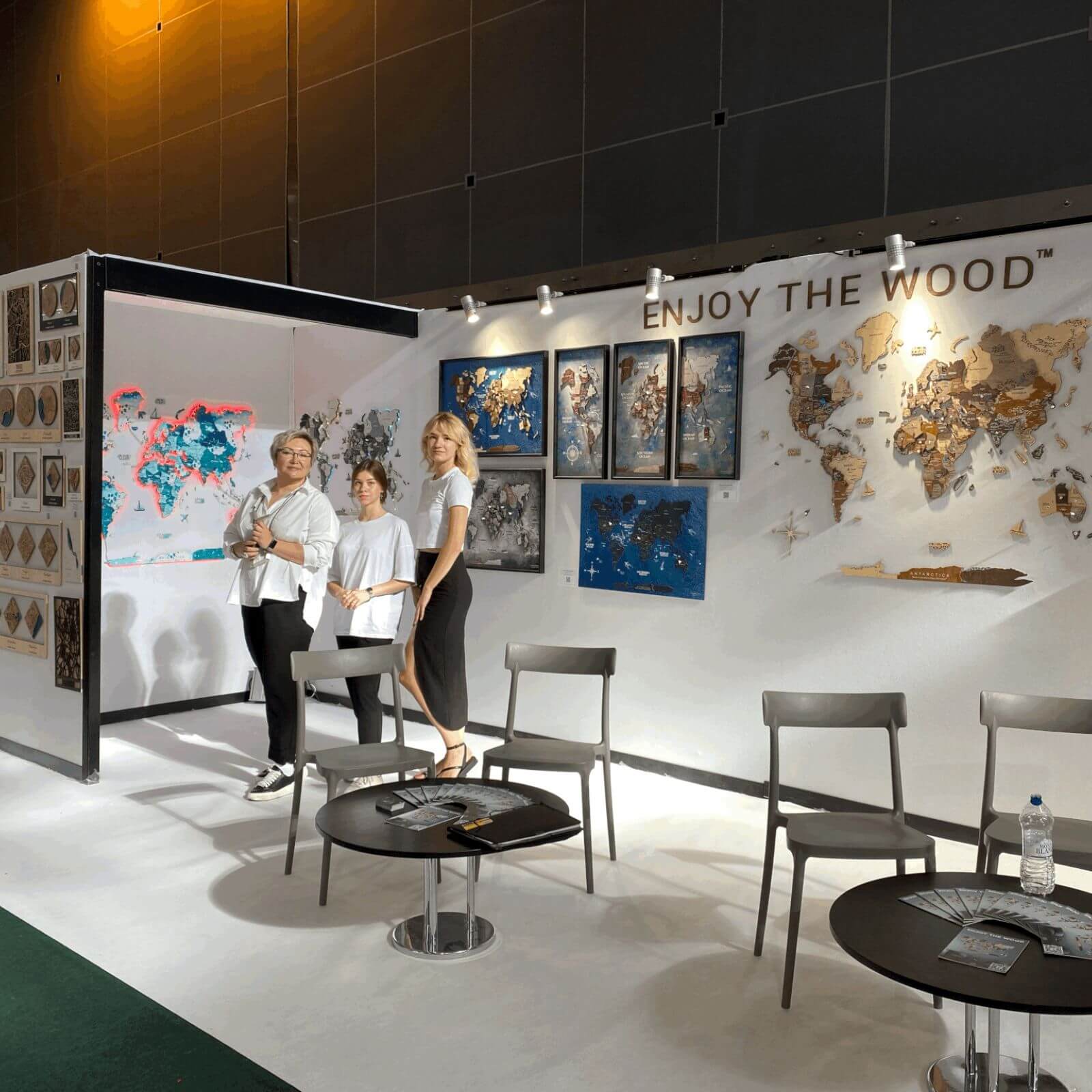 enjoythewood-world-wooden-map-exhibition-3