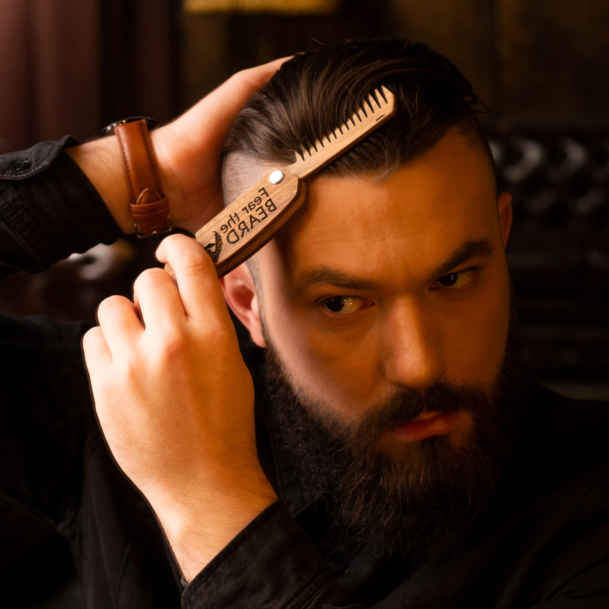 wooden narroway beard comb