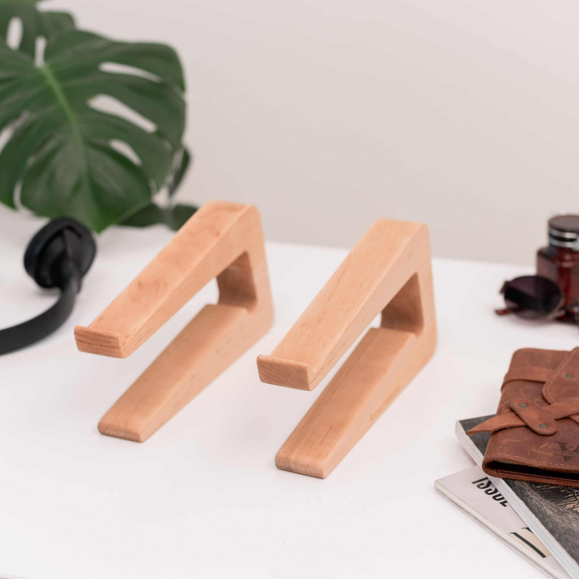 laptop stand wooden