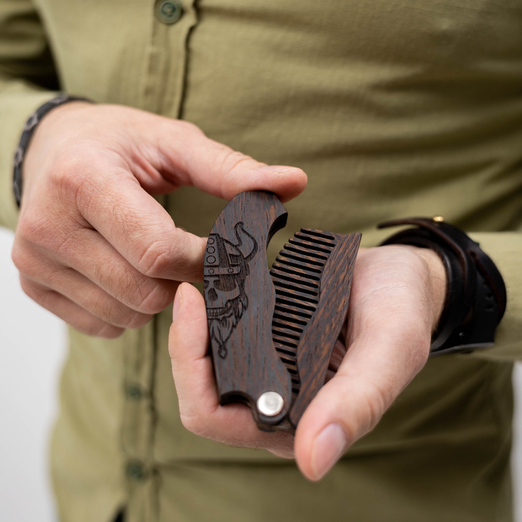 Wooden Beard Comb – Viking