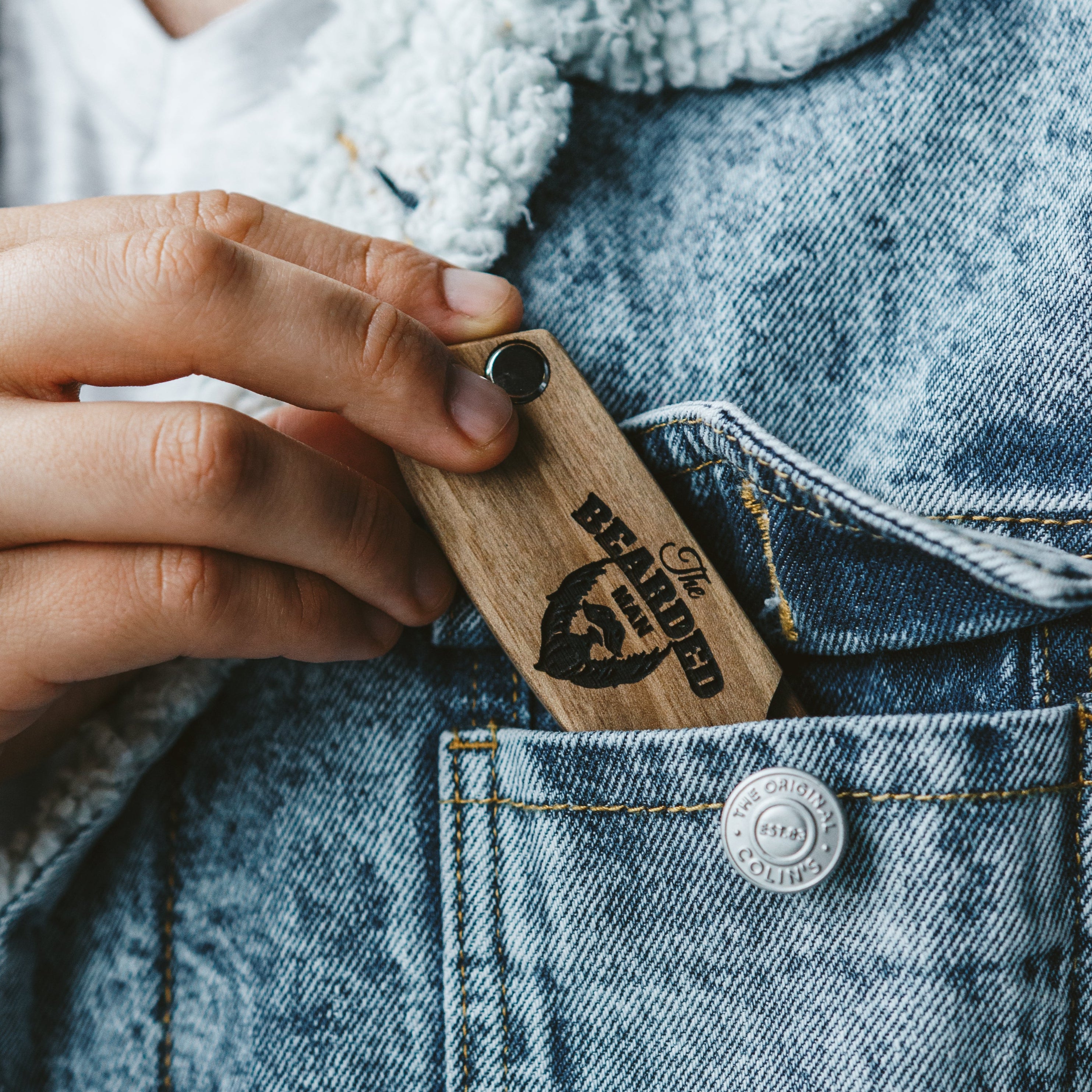 Wooden Beard Comb – Bearded Man