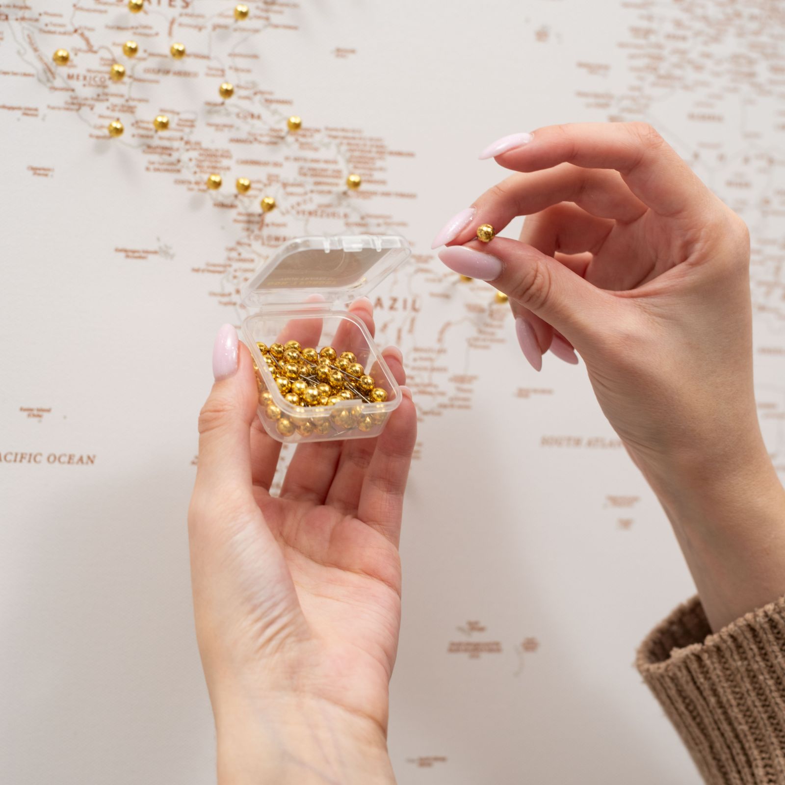 Mapa del mundo sobre lienzo - Beige