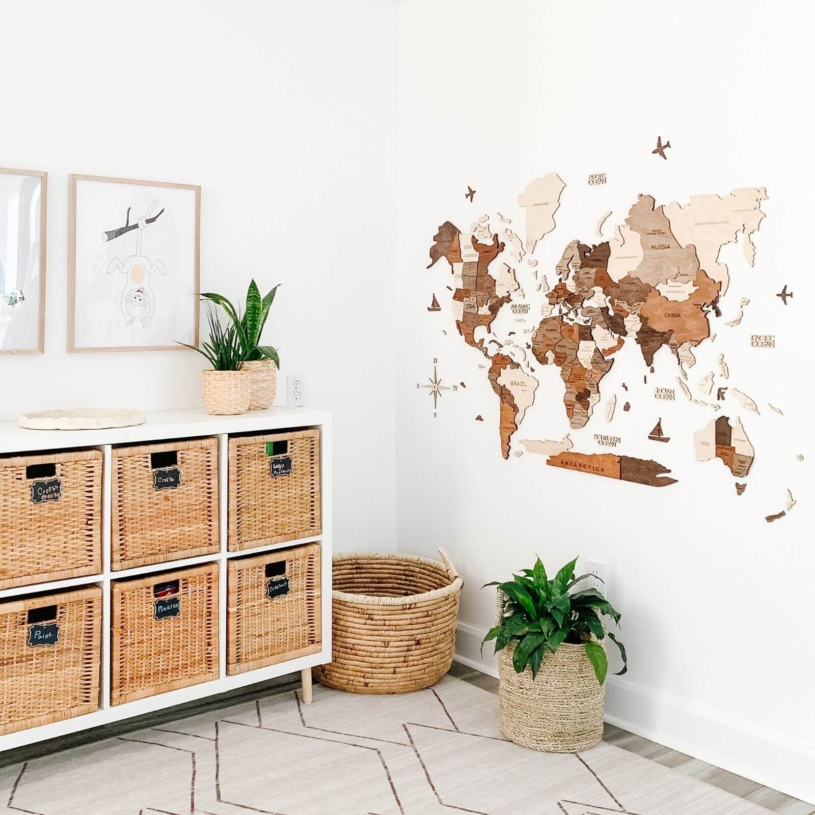 world map decor