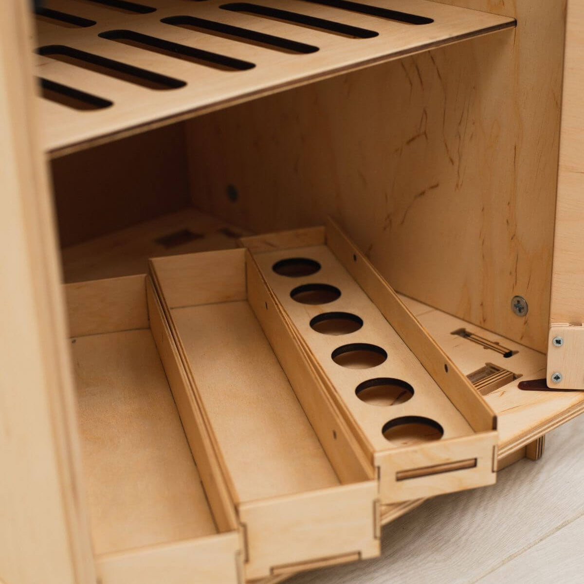 kids play fridge