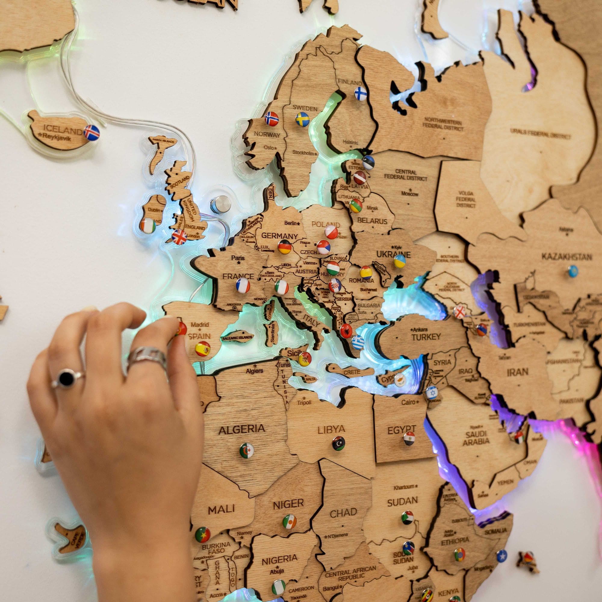 Mapa del mundo de madera LED 3D 2.0 dorado