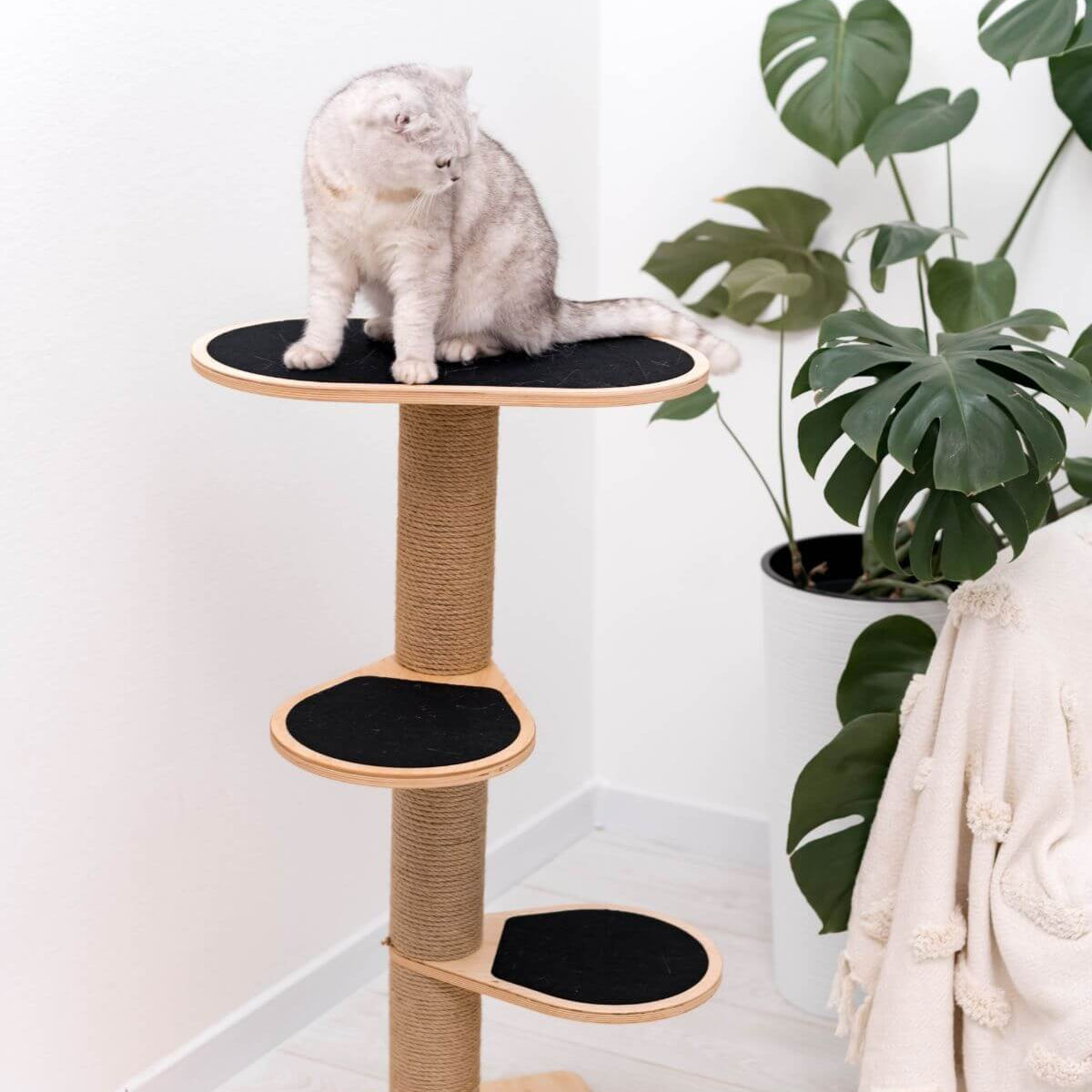 cat tower for small spaces
