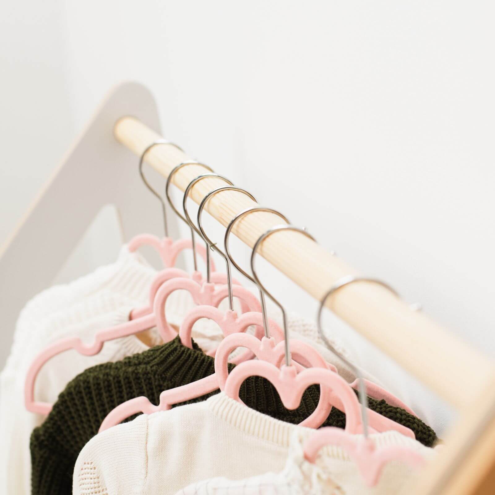 toddlers dress up rack