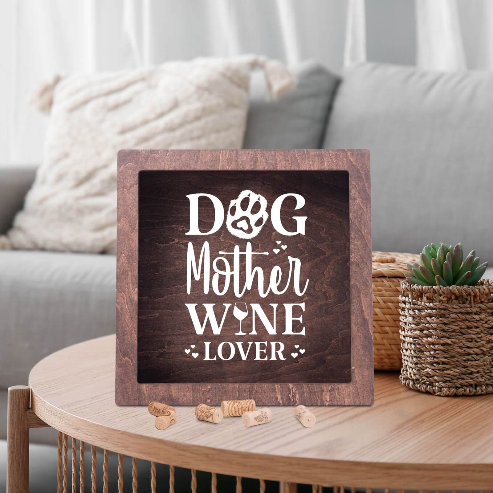 Wooden cork holder with “Dog Mother Wine Lover” engraved design.