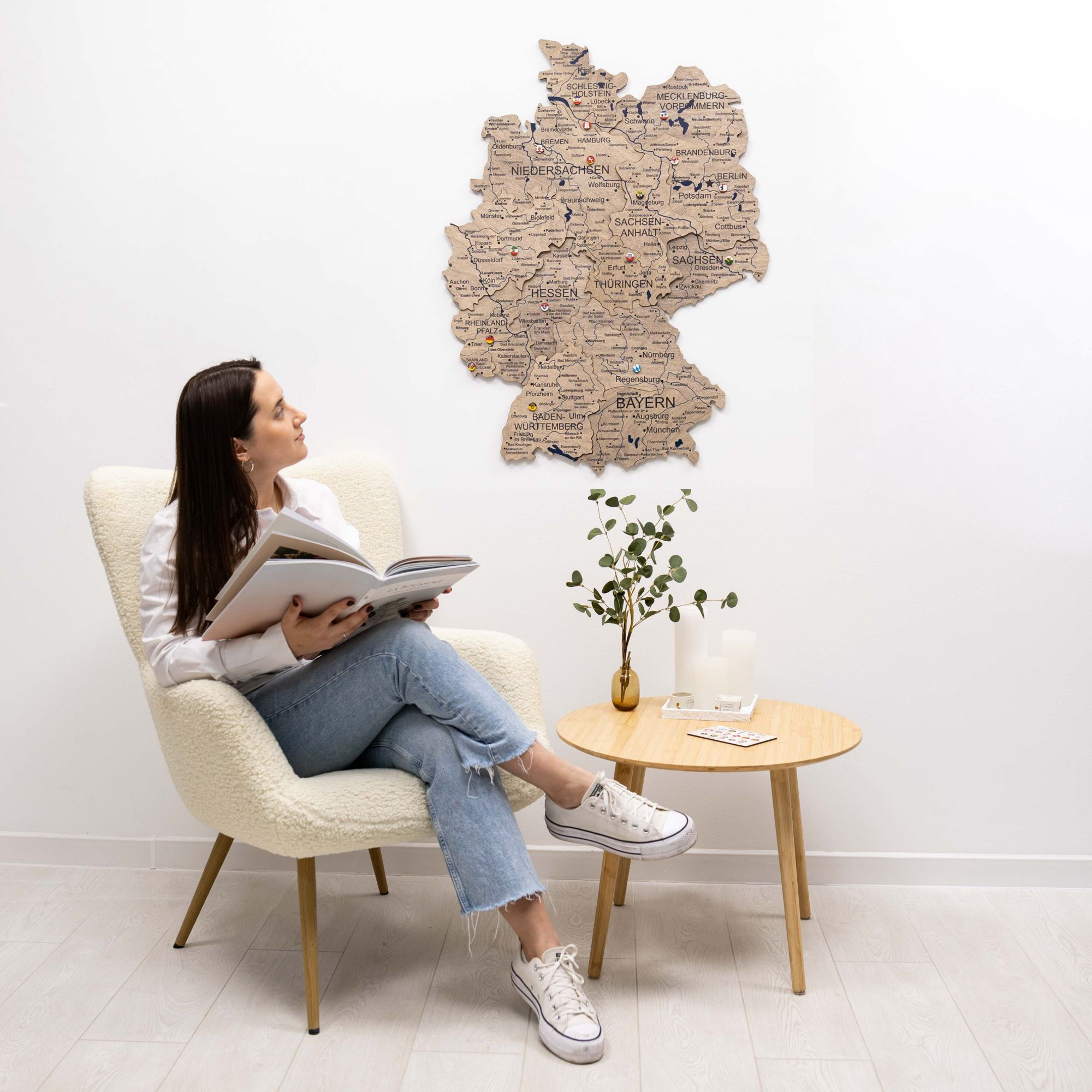 living room wall decoration