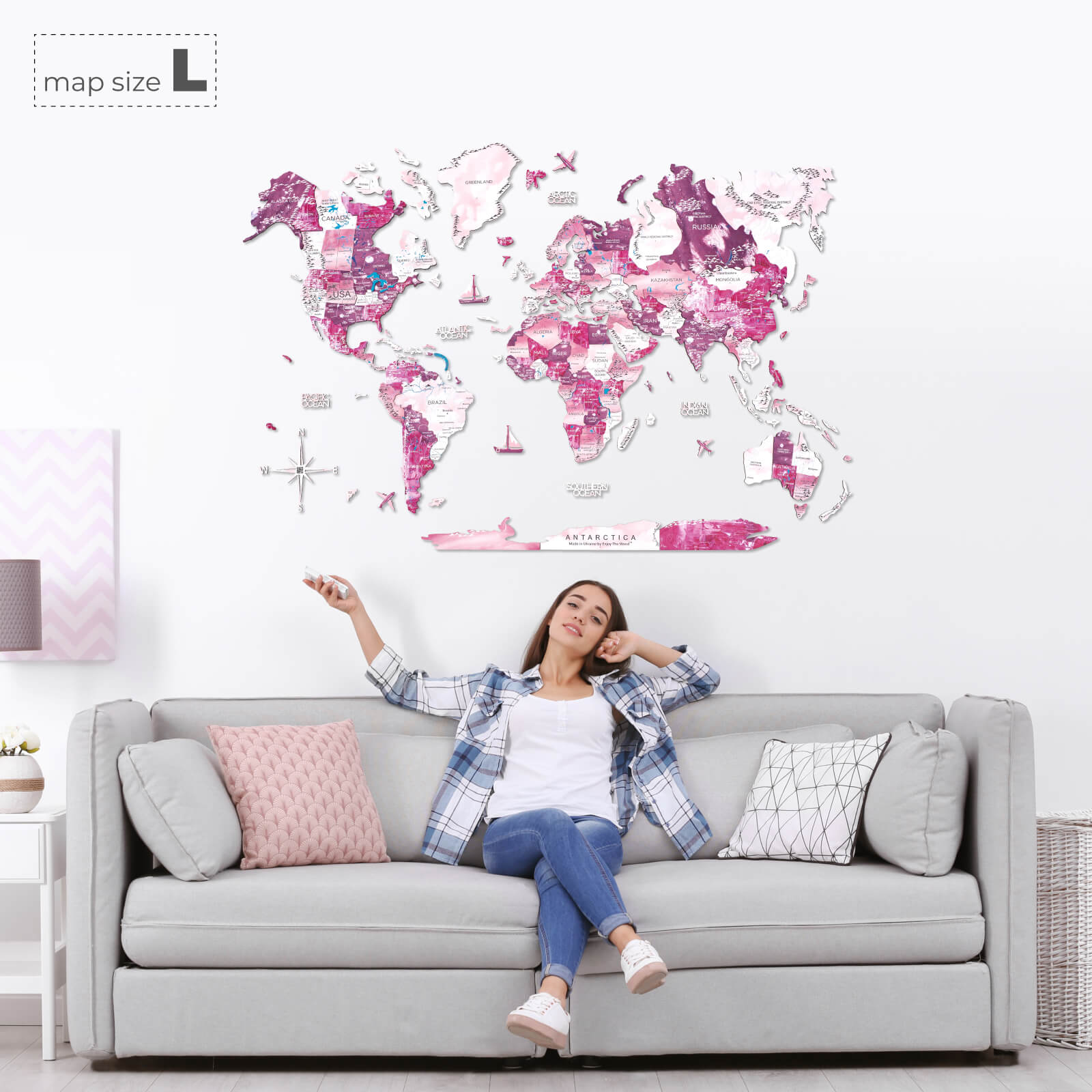 pink living room decor