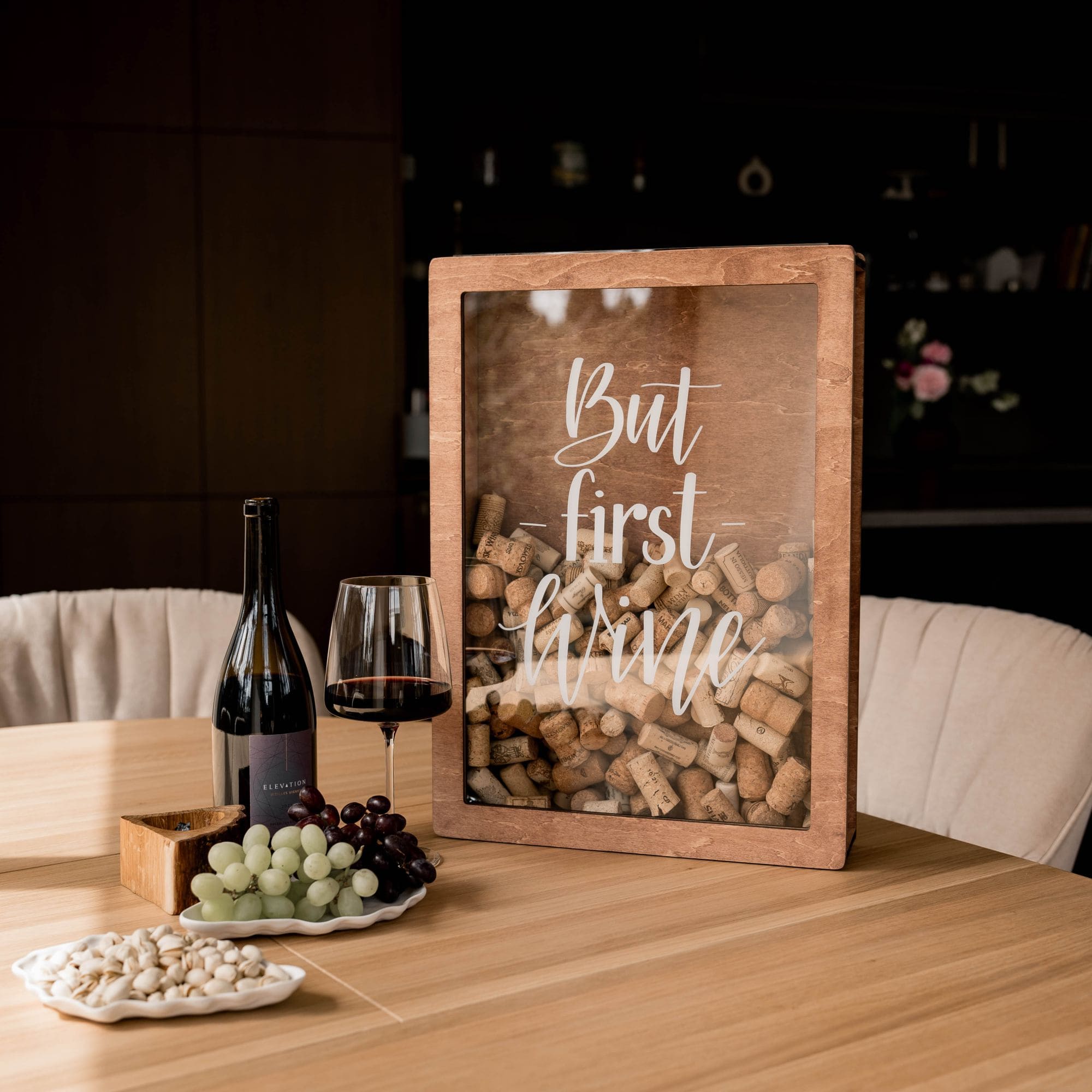Caja de sombras para corchos de vino