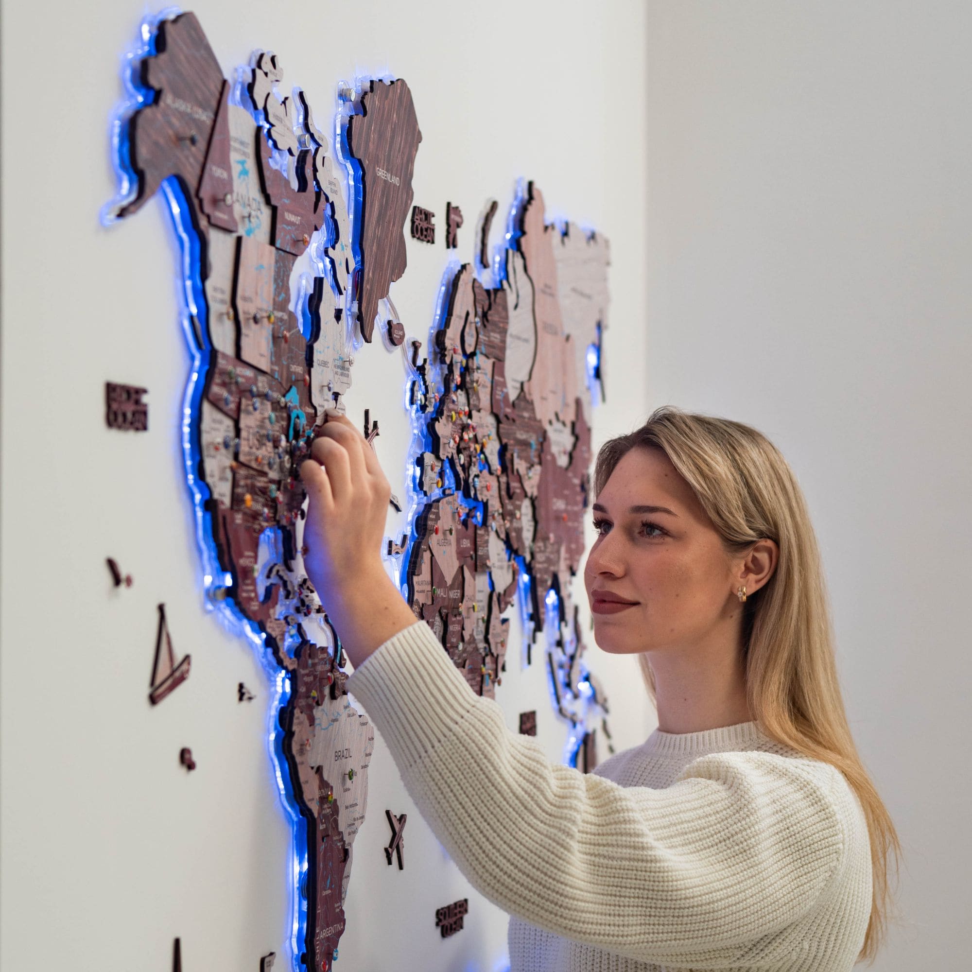 3D LUMINOUS LED Wooden World Map 2.0 Cappuccino | Enjoy The Wood