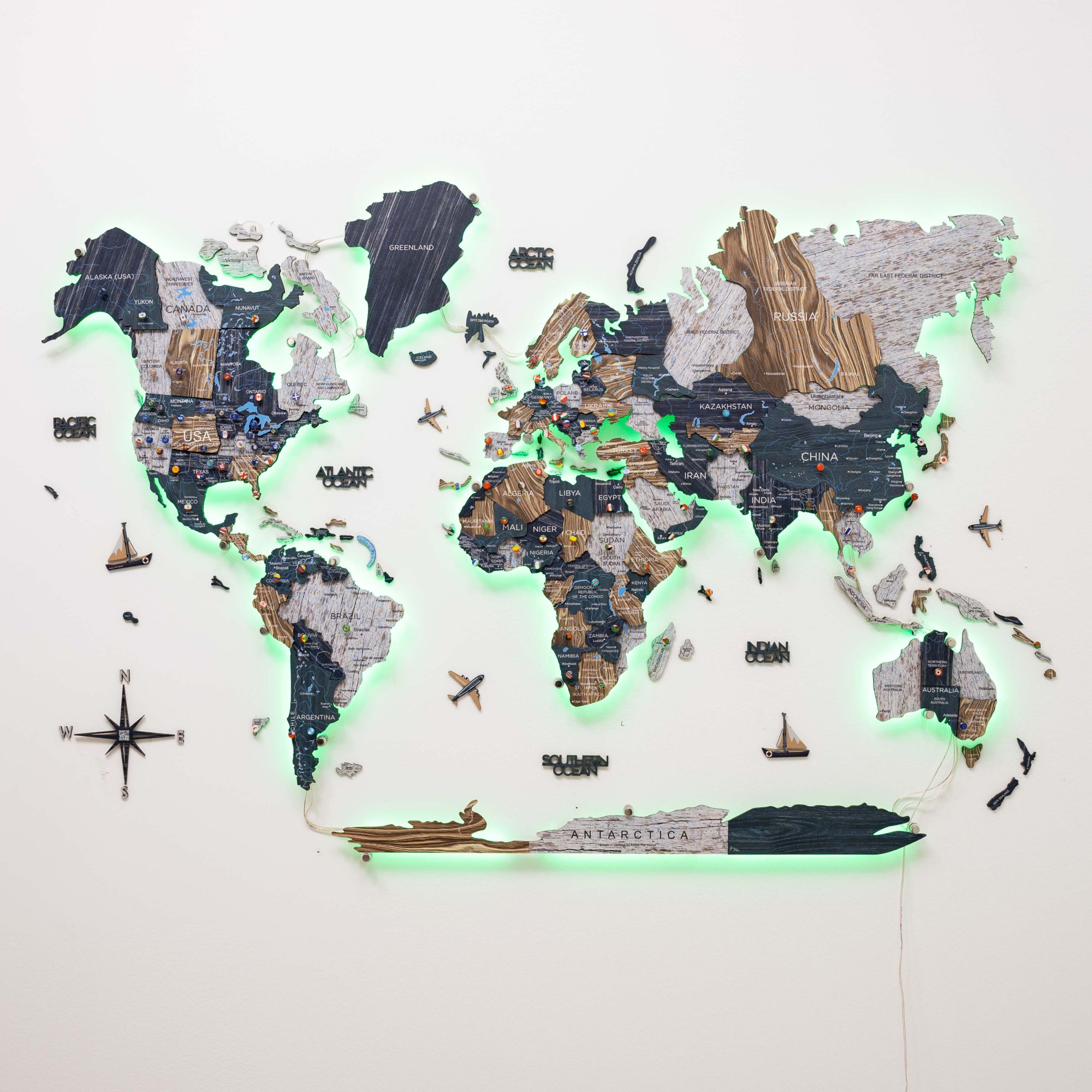 3D LED / LUMINOUS Wooden World Map Mystery ‣ Order Now