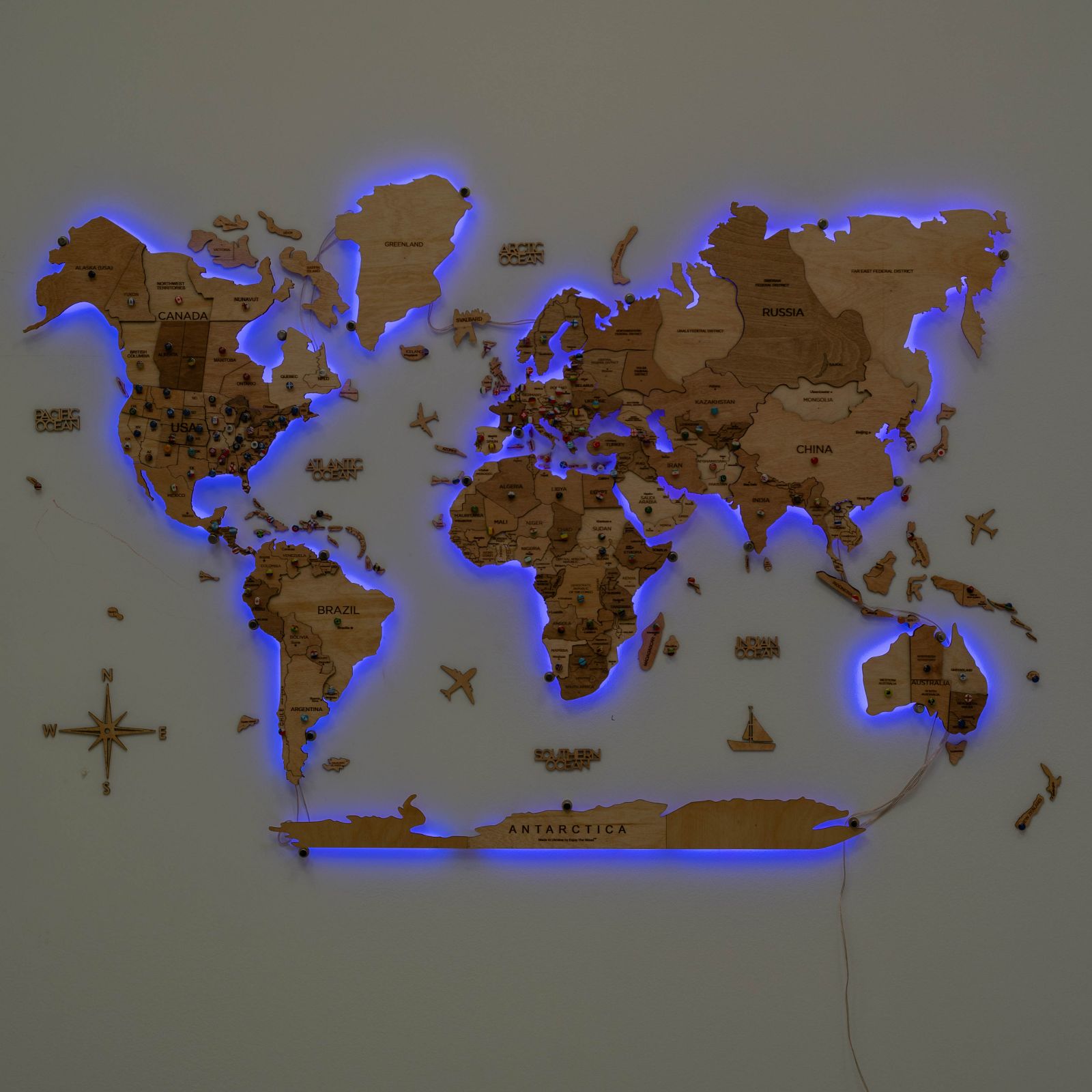 wooden world map with led