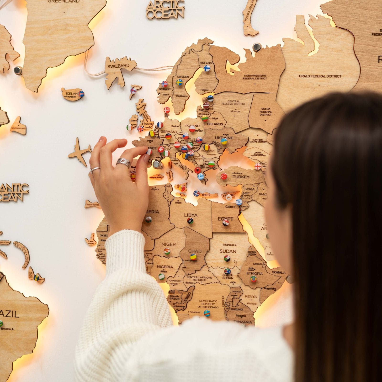 wooden world map with led