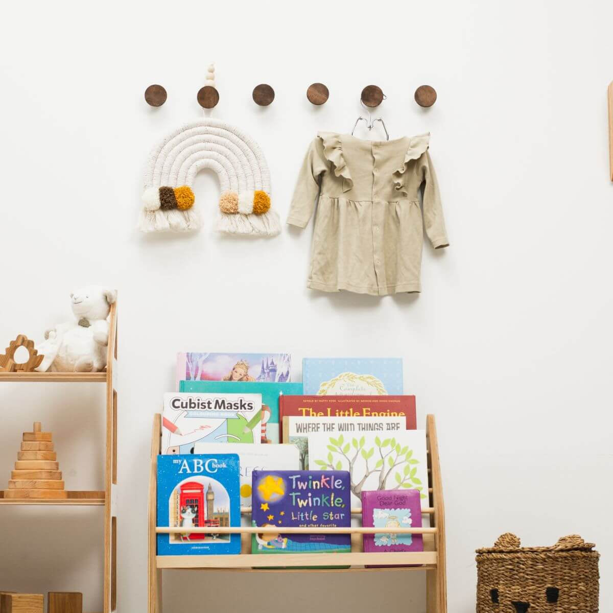 button wall nursery hooks