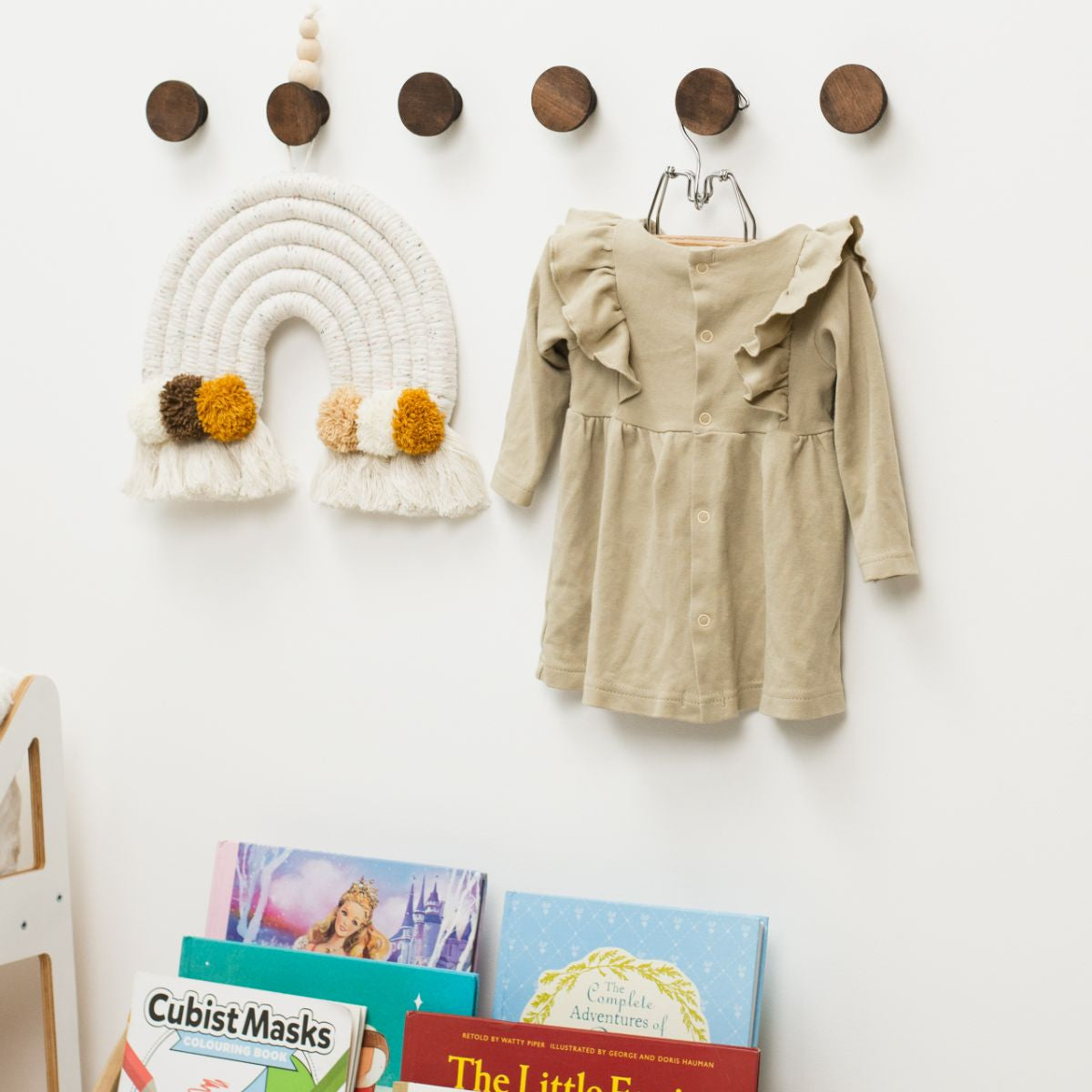 bottom wallhooks