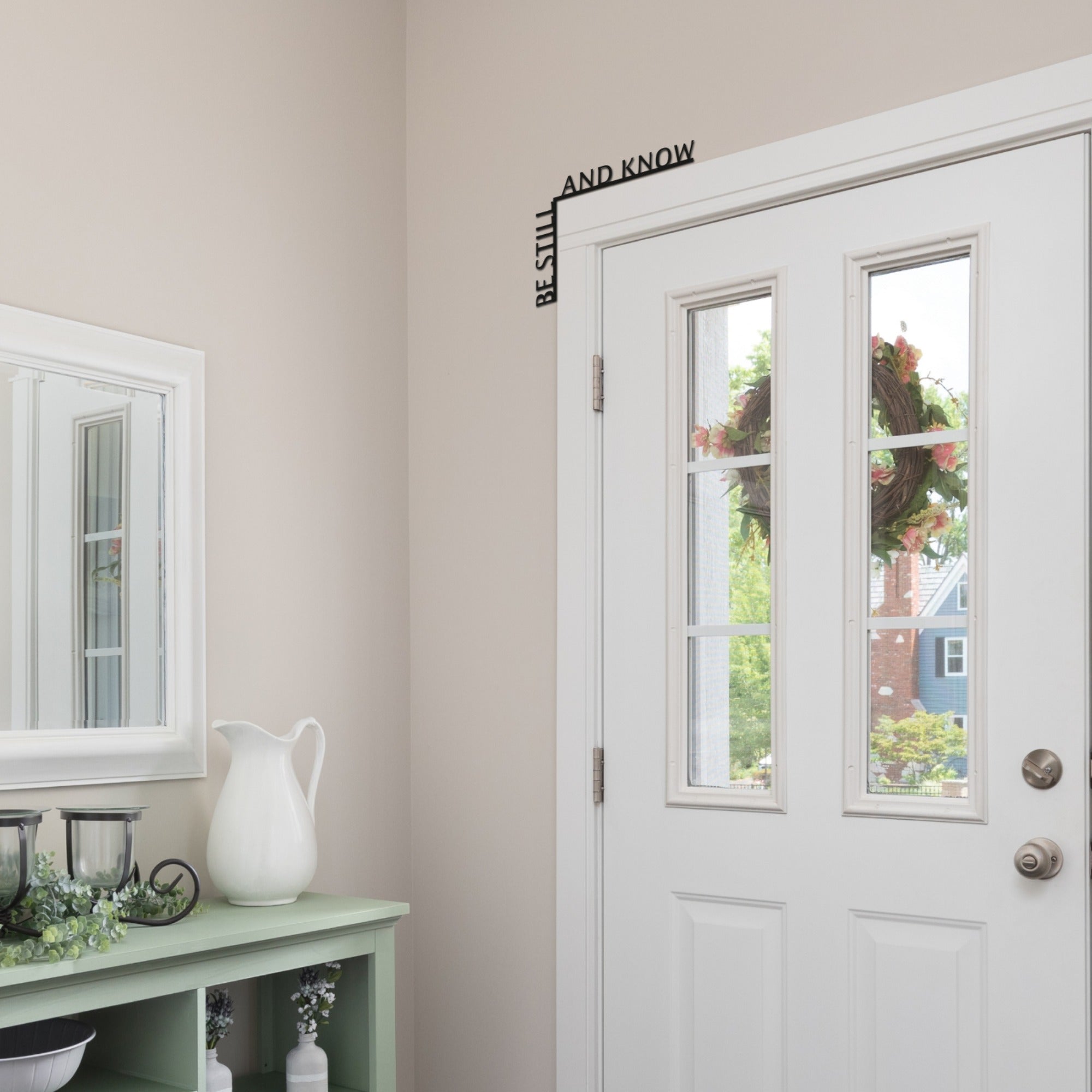 Wooden Corner Quote – Be Still and Know