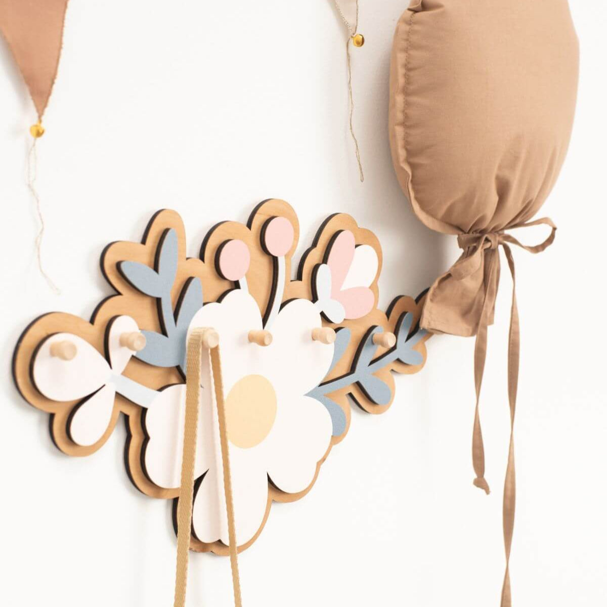 wall hooks for girls room