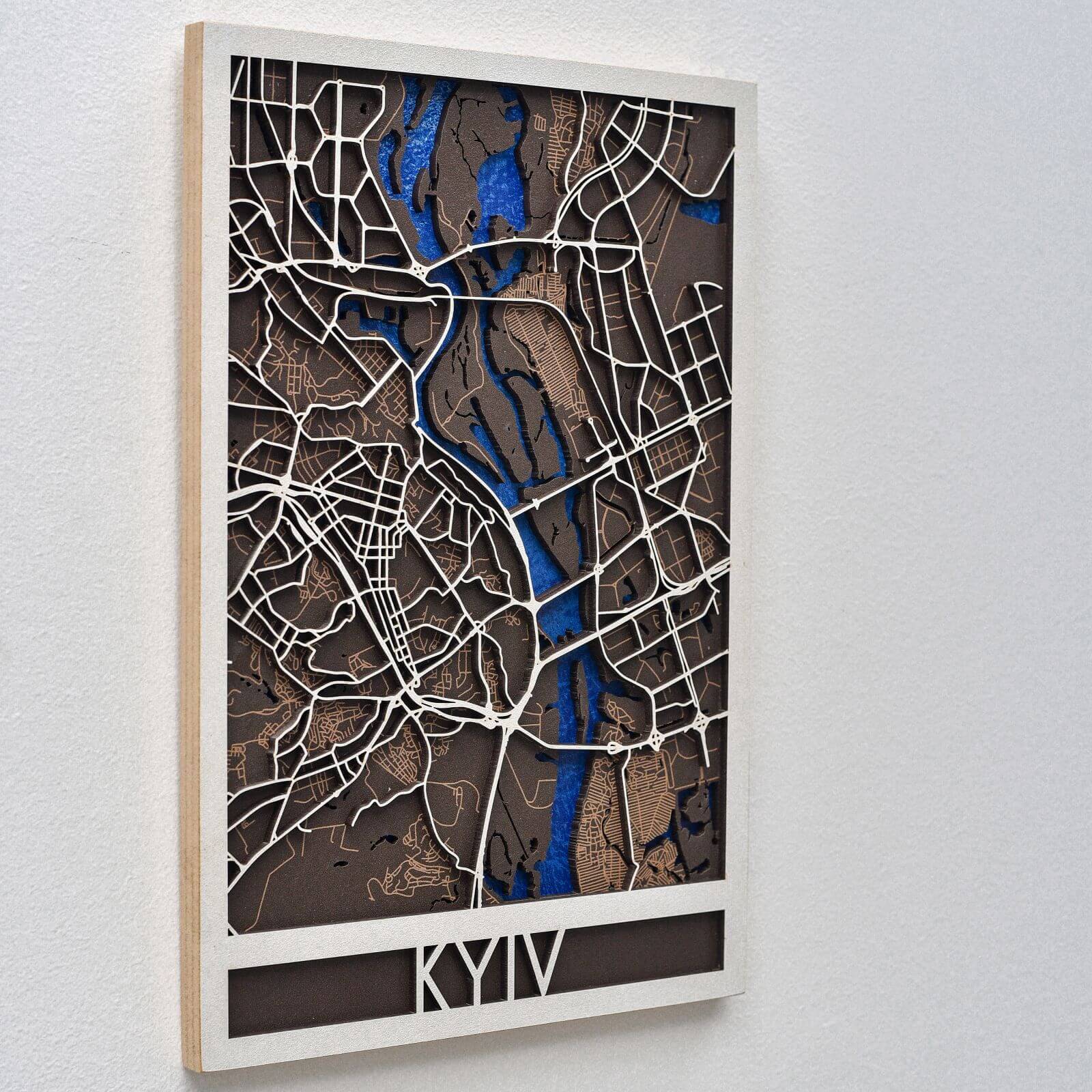 Wooden Map of the City»‎ – Real Estate Store
