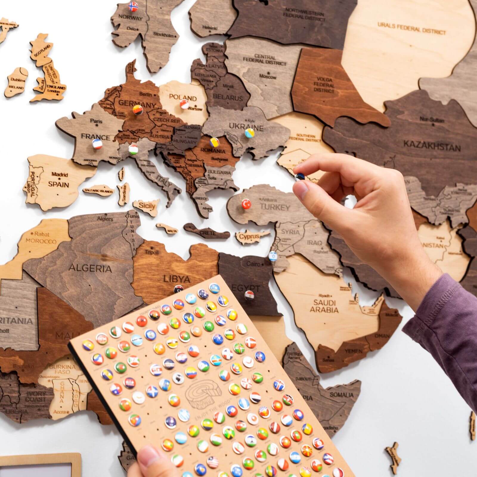 3D Wooden World Map Multicolor ‣ Enjoy The Wood