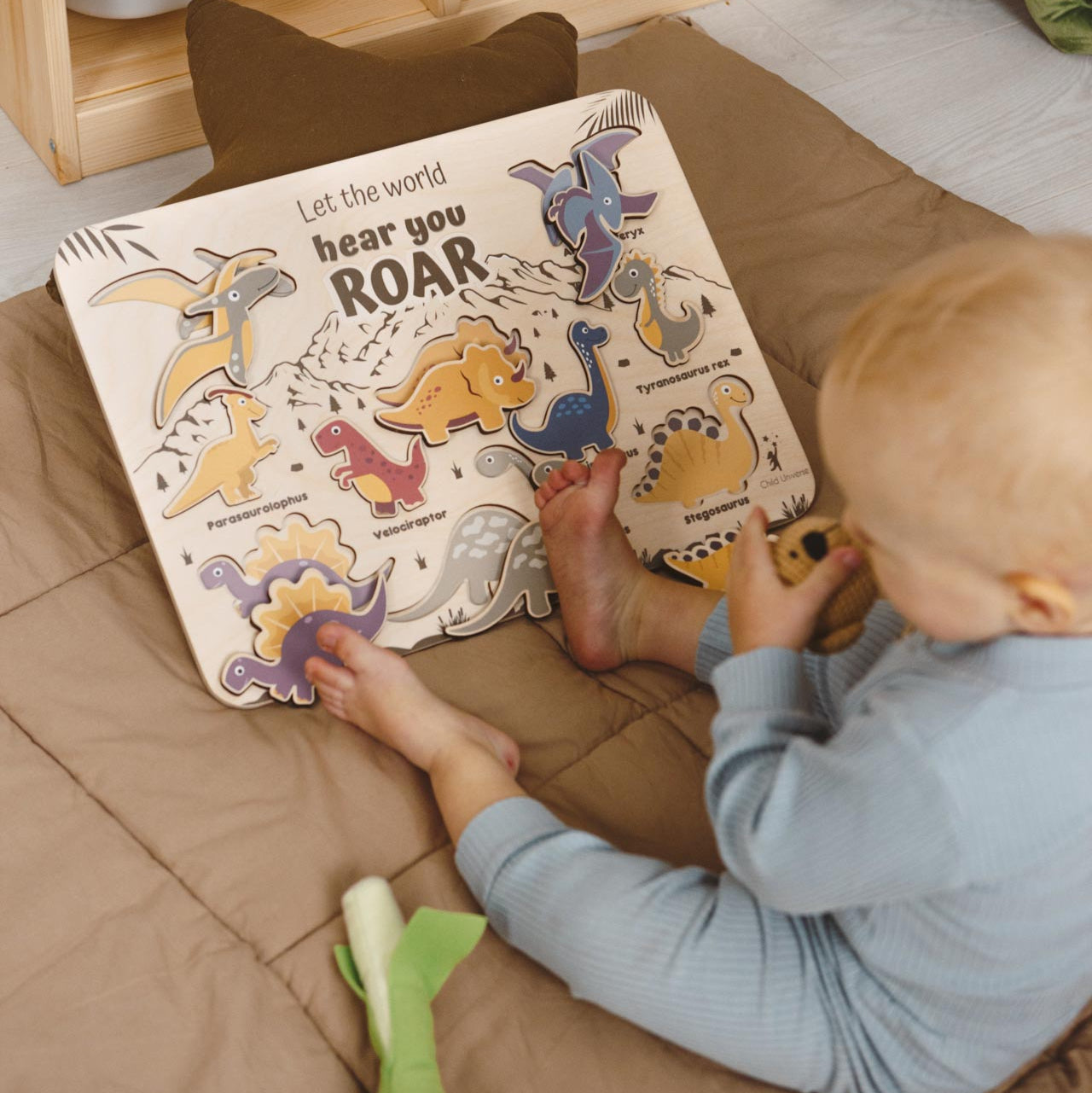 dinosuars puzzle board