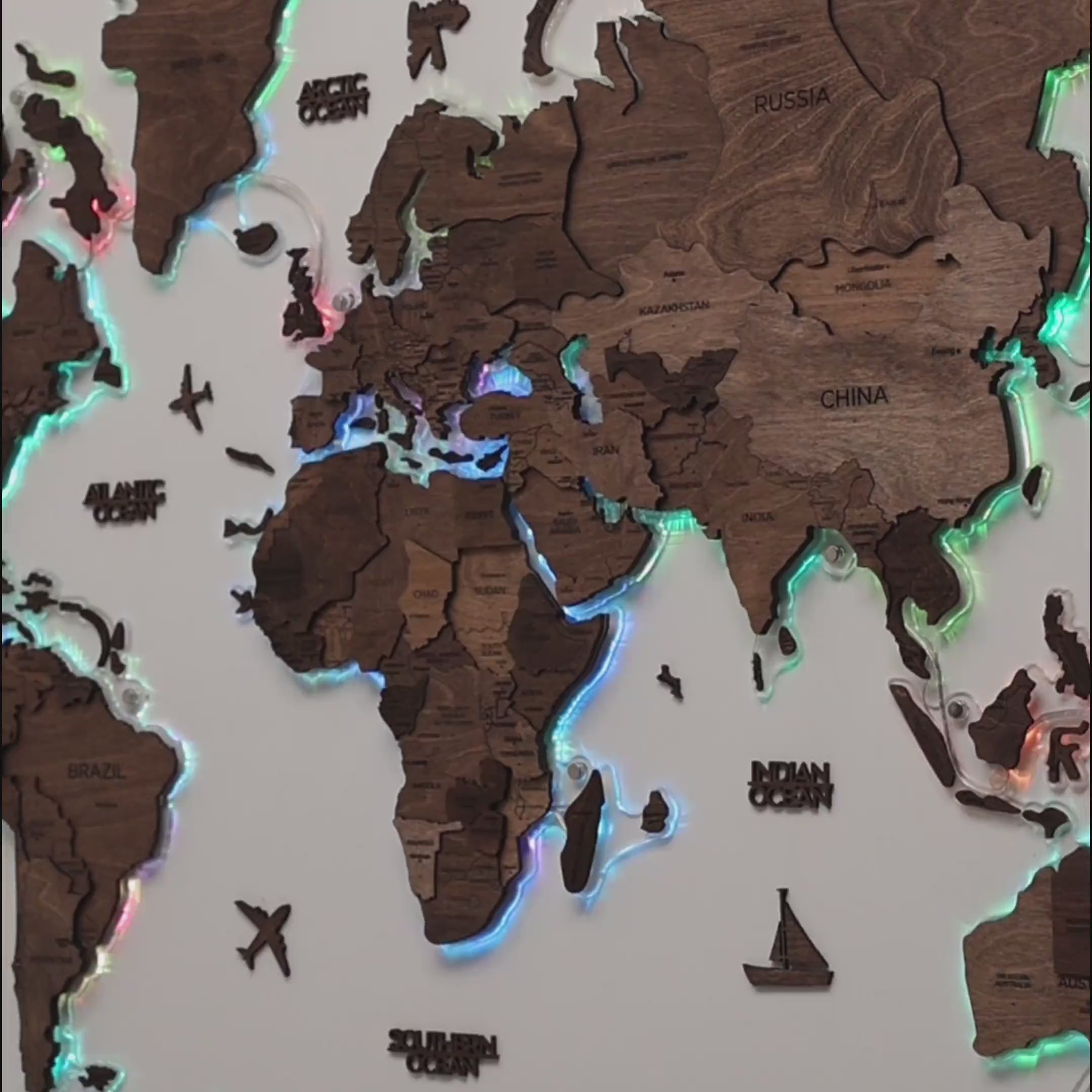3D LED Wooden World Map 2.0 Dark Walnut | Enjoy The Wood