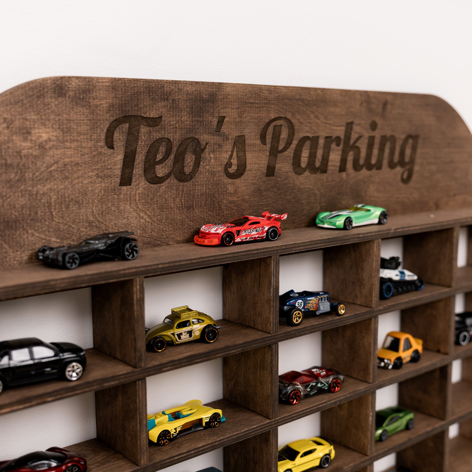 置物 HAVeFUN GARAGE PRODUCTS vaum Wooden Wall-Mounted Toy Car Garage - Dark Walnut | Enjoy The Wood
