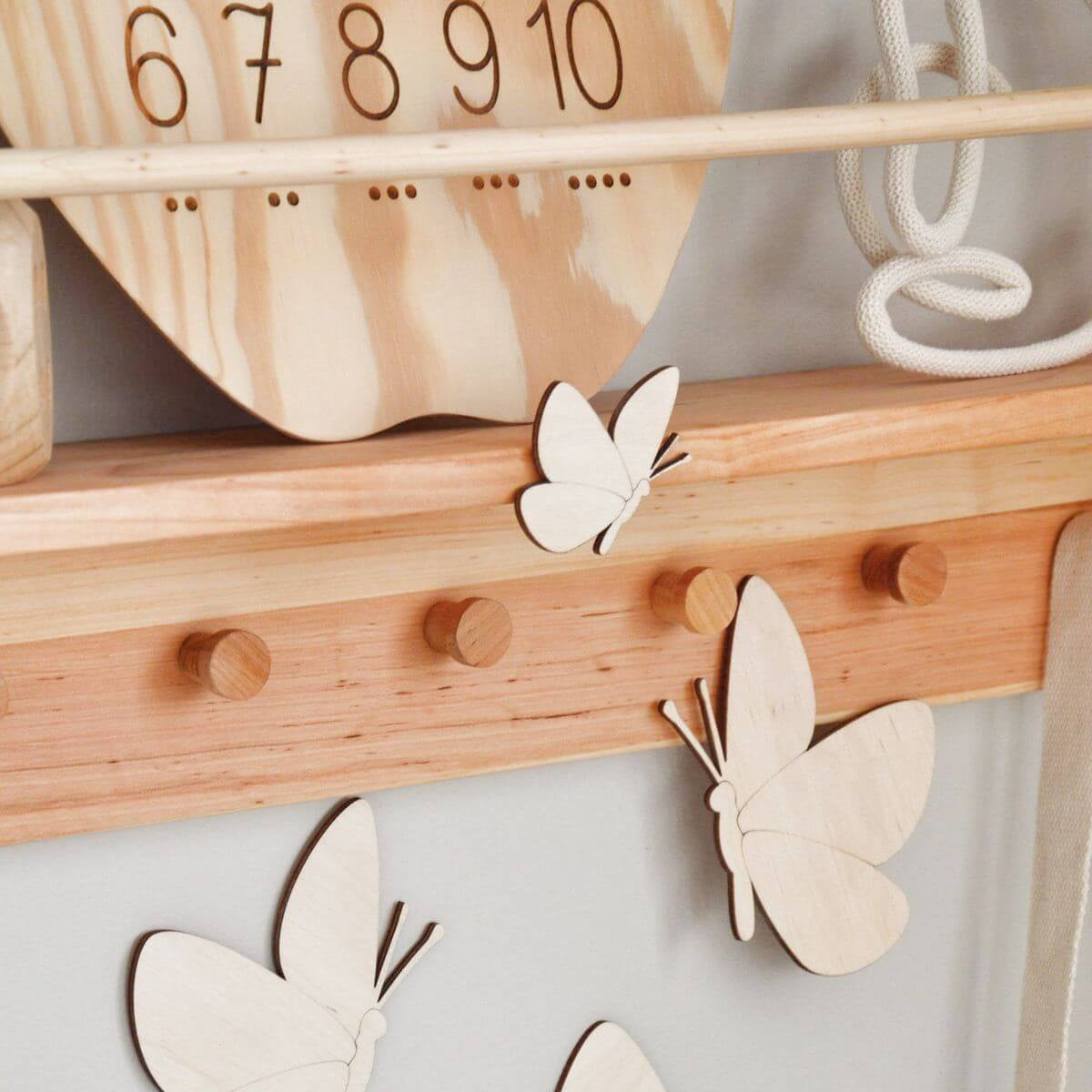shelf for kids 