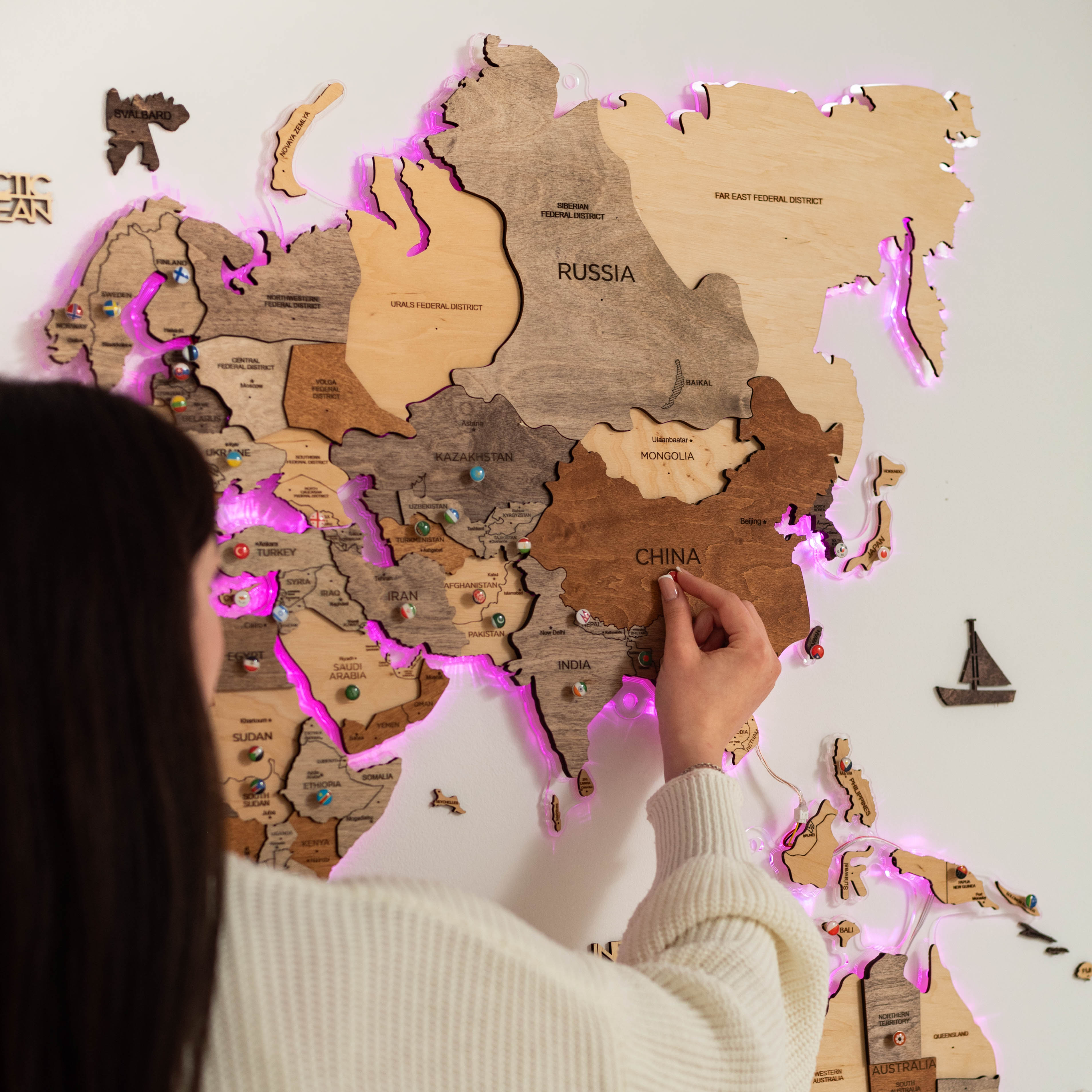 3D LED Wooden World Map - 2.0 ‣ From Enjoy The Wood