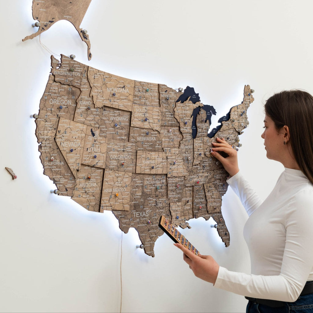 Wooden 3D LED Map USA Terra