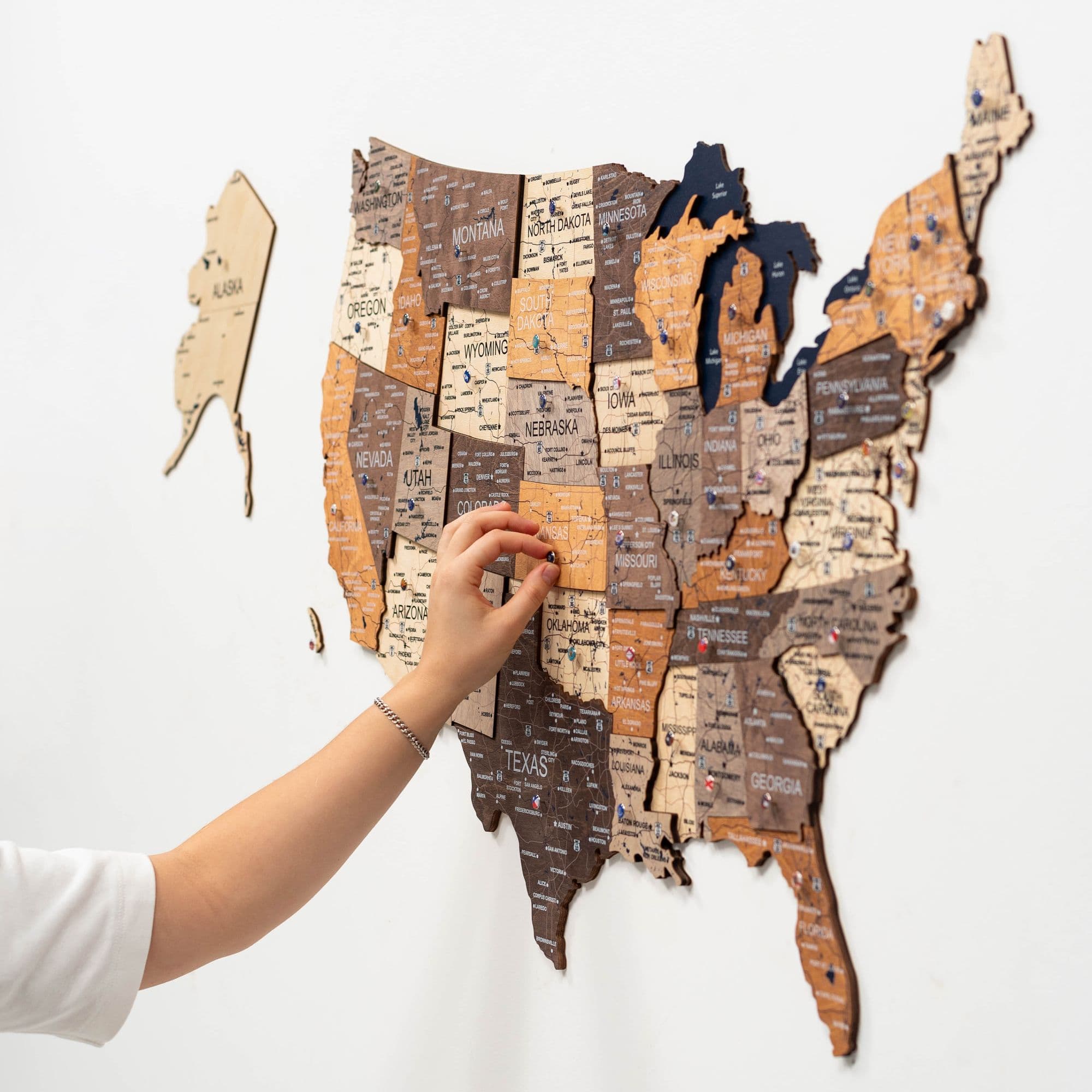 wooden wall map of usa