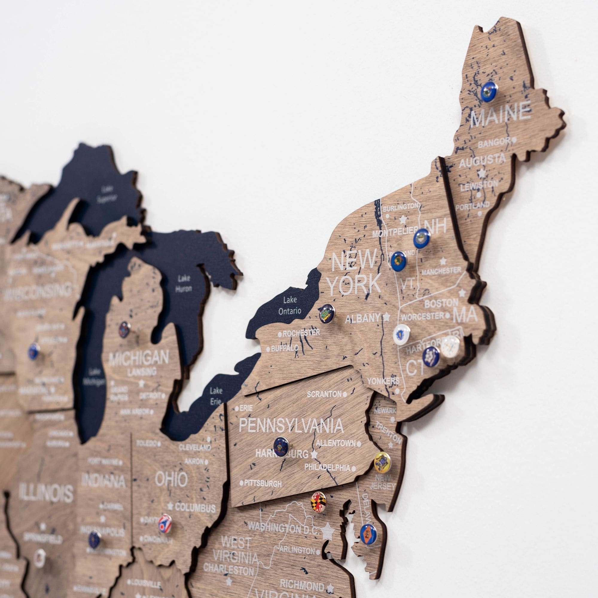 us map and pins
